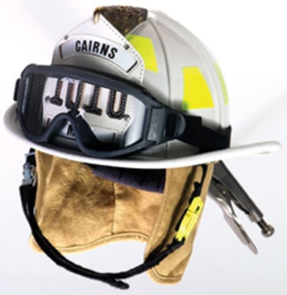 Cairns 1010 Traditional Helmet with ESS Goggles Deluxe