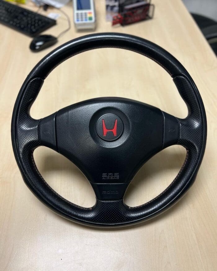 JDM HONDA CIVIC EK9 EK CTR CIVIC TYPE R MOMO STEERING WHEEL 1996-2000